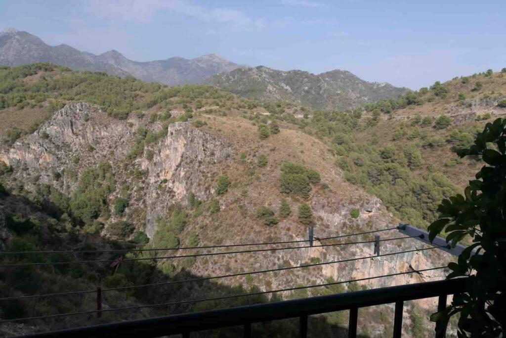 Precioso De Dos Plantas Con Vistas * Frigiliana
